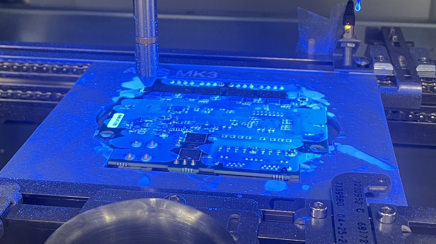 電子板三防膠塗覆製程圖片